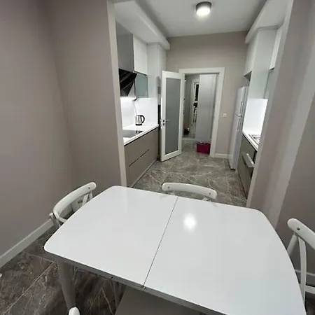 2+1في اسبارتا كولي Apartamento Istambul